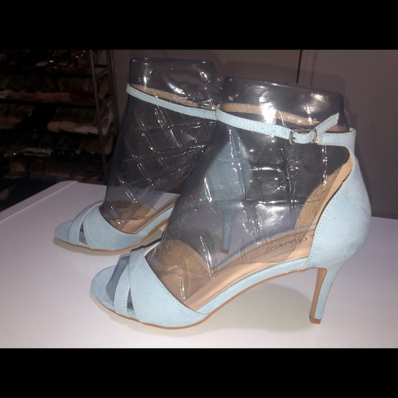 Women’s Powder Blue Sandals, Size 9 - Picture 3 of 5